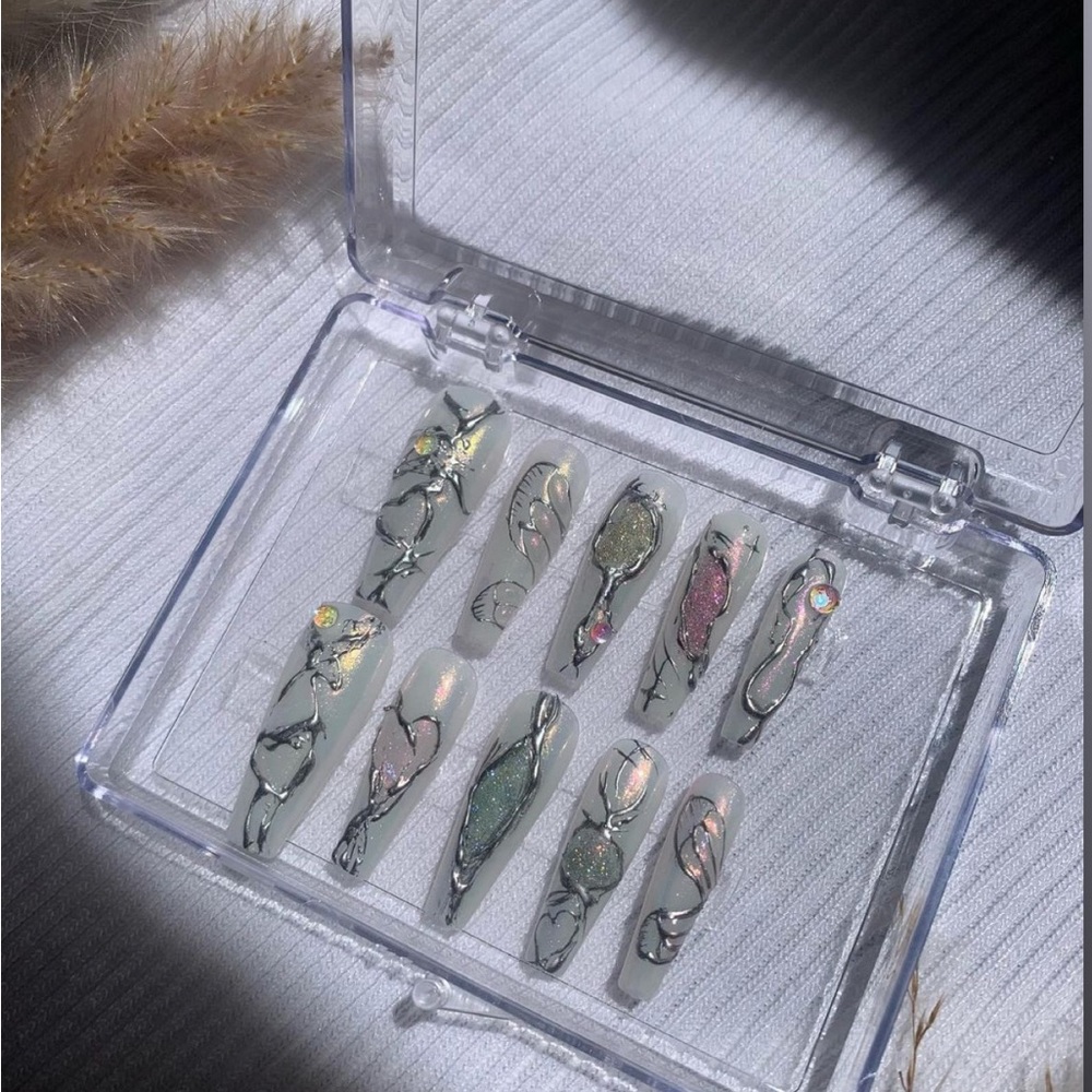 Handmade /press on nails + Free prep included /durable / high quality/ r…